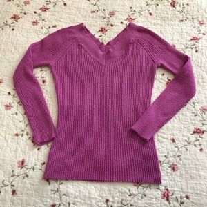 New York & Co Rose V-neck Raglan Rib Knit Sweater